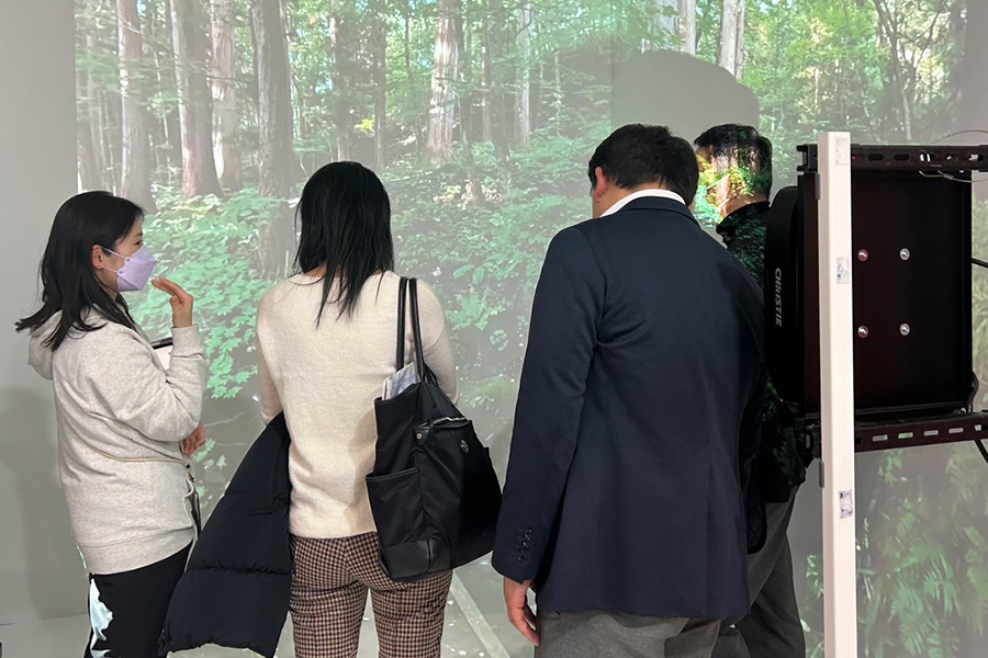 プロジェクションVR展示の様子